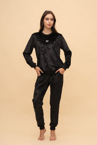 Екип от плюш "Velvica" (Черен)